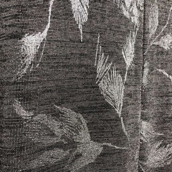 WHBM silver metallic black feather print dolman sleeve top size Small - Picture 11 of 12